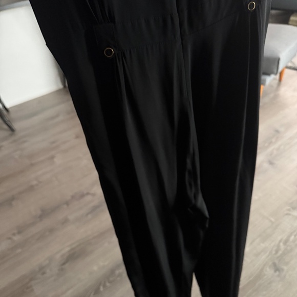 Yumi Kim Perfect Black Jumpsuit L EUC - Picture 10 of 13